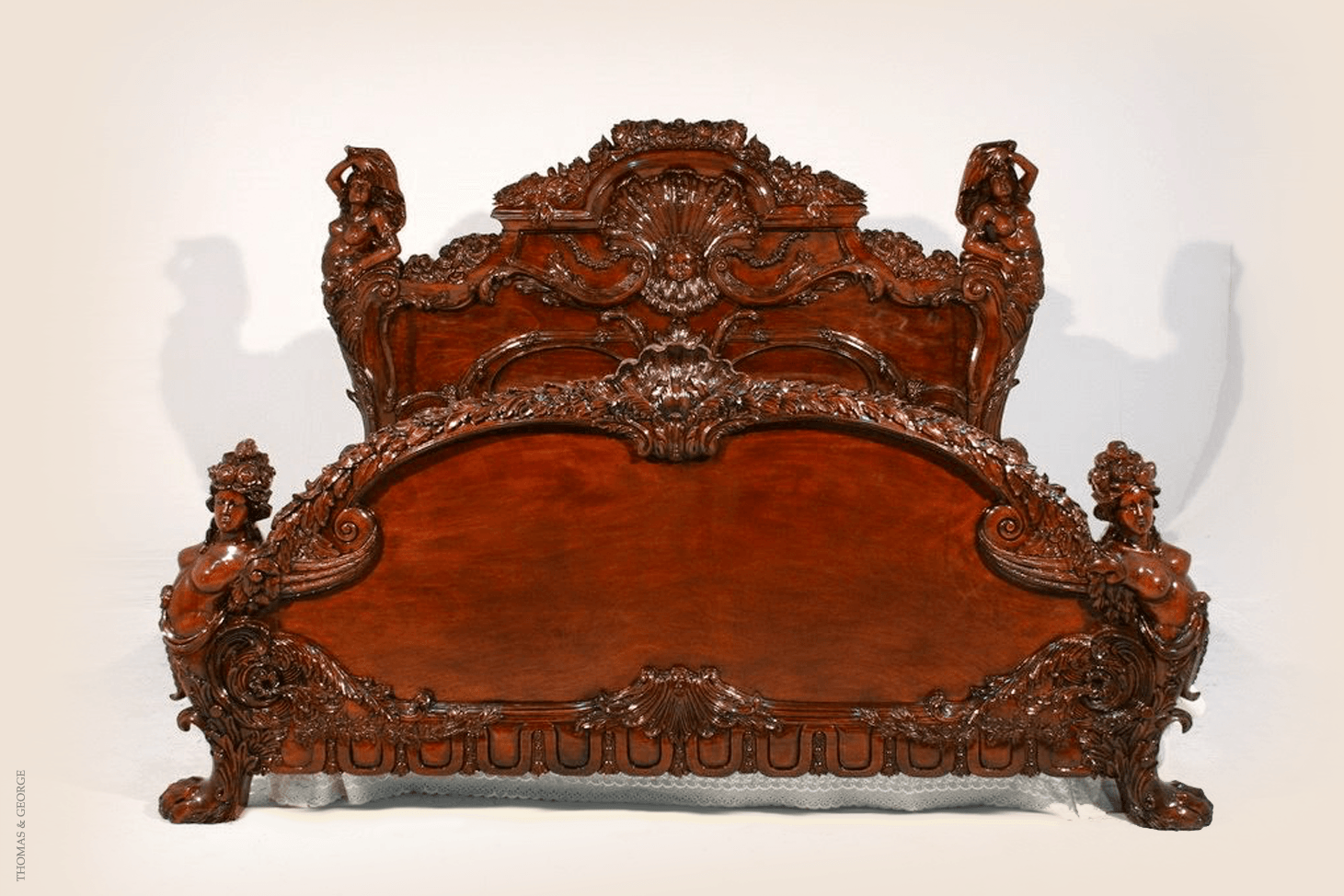 Bed - Cherub Bed - Luxury-furniture-details - THOMAS & GEORGE ARTISAN FURNITURE - Thomas & George Fine Furniture Inc.