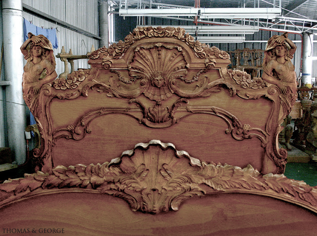 Bed - Cherub Bed - Luxury-furniture-details - THOMAS & GEORGE ARTISAN FURNITURE - Thomas & George Fine Furniture Inc.