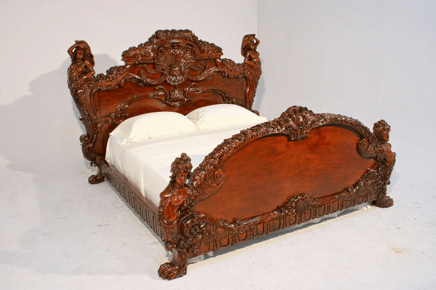 Bed - Cherub Bed - Luxury-furniture-details - THOMAS & GEORGE ARTISAN FURNITURE - Thomas & George Fine Furniture Inc.